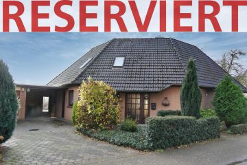 Großzügiges Einfamilienhaus mit Feldblick in attraktiver Wohnlage von Stuhr-Varrel!, 28816 Stuhr, Einfamilienhaus